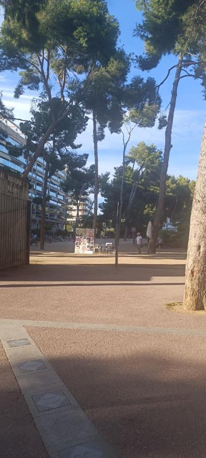 Chez Chantal 3 Chambres Au Centre Touristique De Salou Avec Garage المظهر الخارجي الصورة
