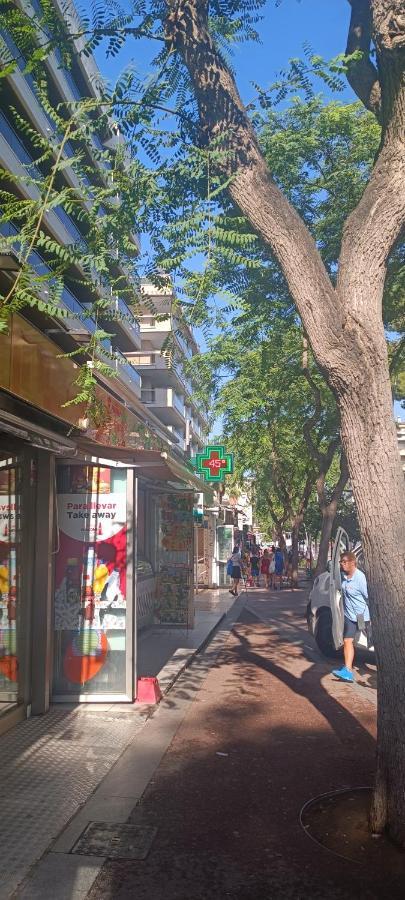 Chez Chantal 3 Chambres Au Centre Touristique De Salou Avec Garage المظهر الخارجي الصورة