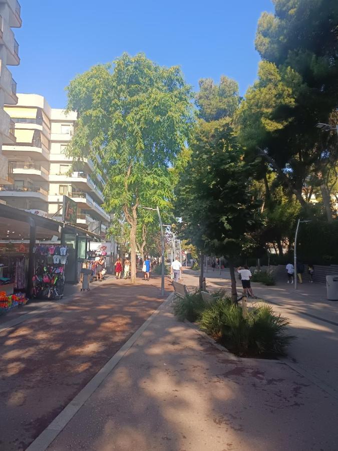 Chez Chantal 3 Chambres Au Centre Touristique De Salou Avec Garage المظهر الخارجي الصورة