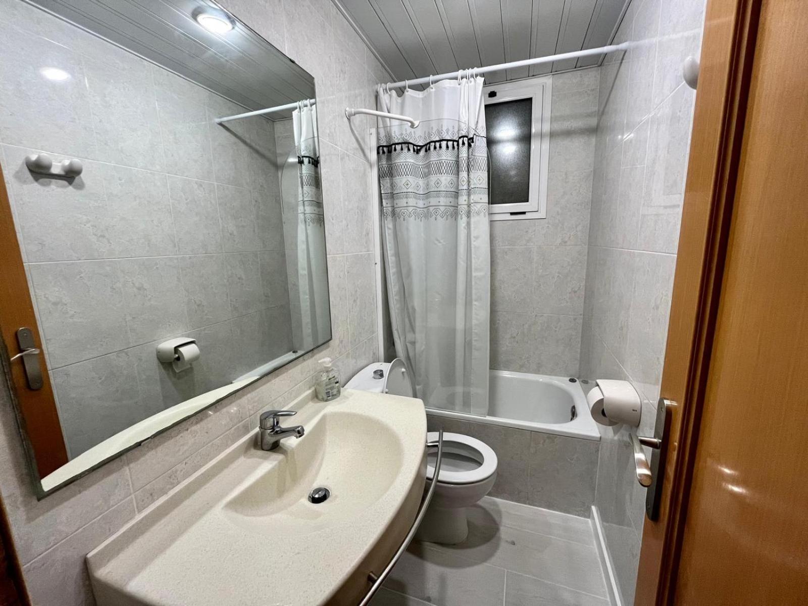 Chez Chantal 3 Chambres Au Centre Touristique De Salou Avec Garage المظهر الخارجي الصورة